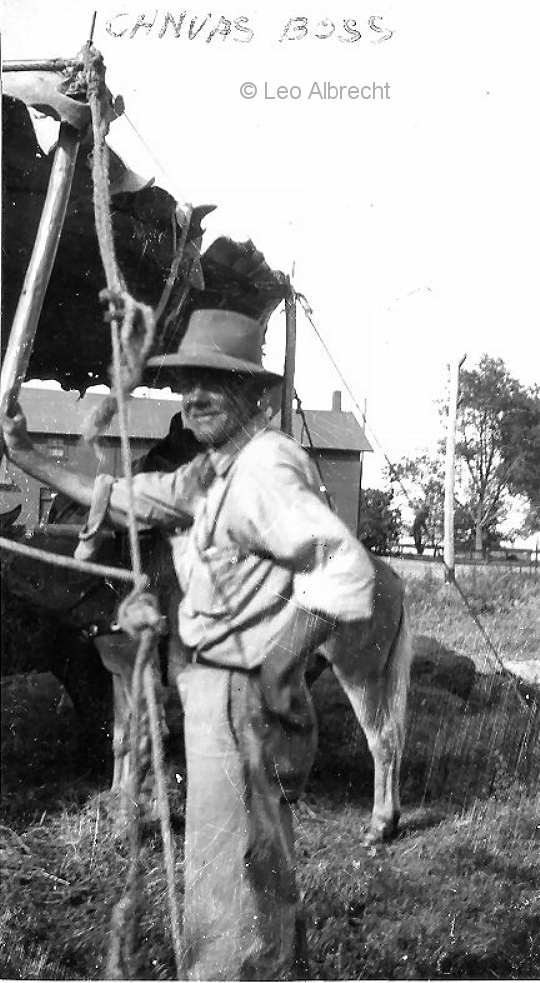 Frank Burns, canvas boss